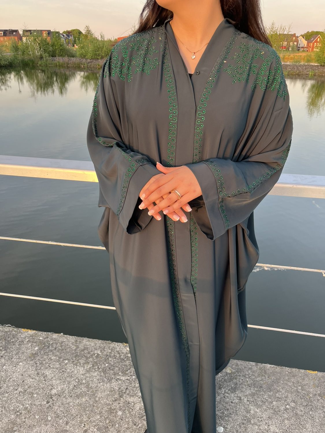 Farasha Abaya